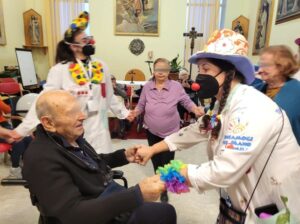 Il potere della risata: Rodolfo Matto e Cecilia Casula, di Teniamoci per mano onlus